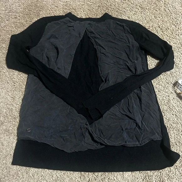 Lululemon Still At Ease Pullover size 4 - Picture 4 of 5
